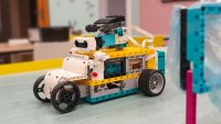 V kroužku LEGO Robotics na pracovišti v Kaznějově se ve fantazii meze nekladou